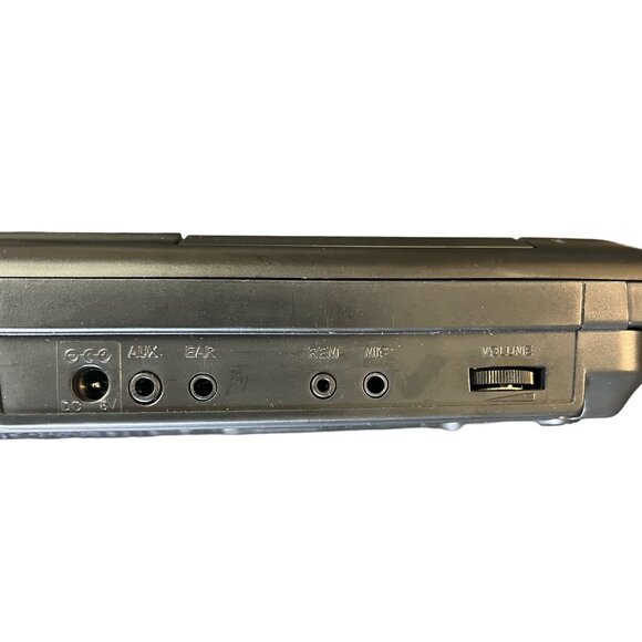 Cassette Player & Recorder - Picture 5 of 11